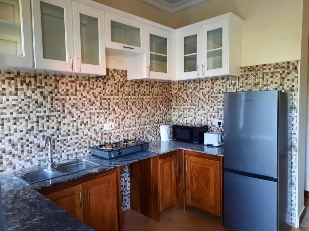 Ellyz Home Stay Moshi Ngoại thất bức ảnh